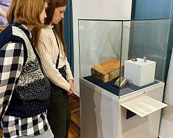 Студенты отделения ИТЭП посетили выставку «Романовы»