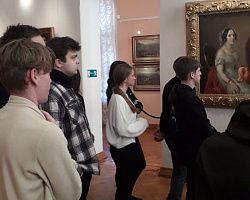 Студенты колледжа посетили картинную галерею 