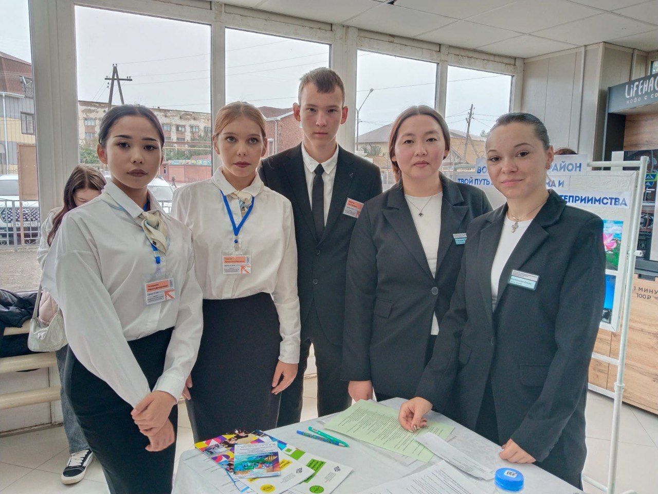 Студенты Володарского филиала АГПК представили свои специальности на региональном фестивале «Про Выбор Профессии»
