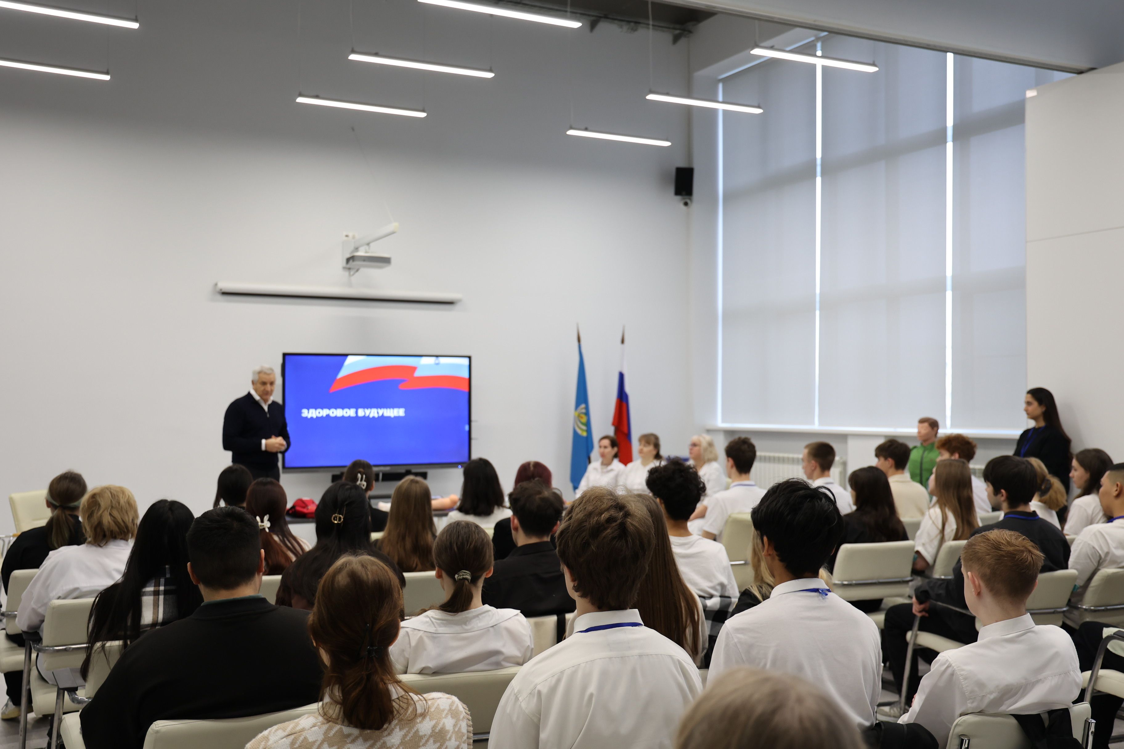 Депутат Госдумы Леонид Огуль в гостях АГПК с программой «Готов к санитарной обороне»