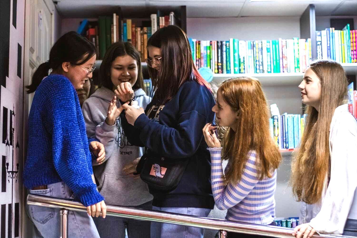  Студенты отделения ИТЭП стали участниками литературного квеста «Что-то не так на Патриарших»