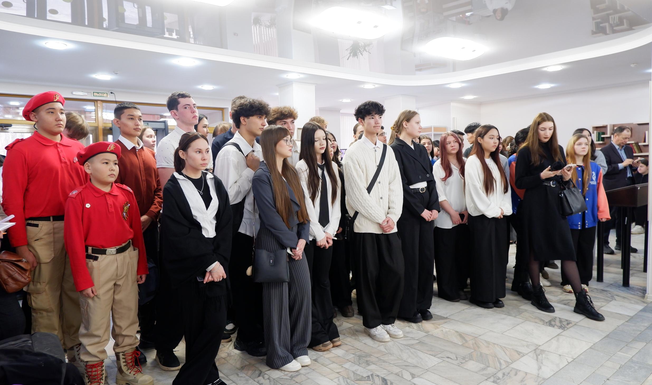 Студенты АГПК посетили открытие Музея редких книг