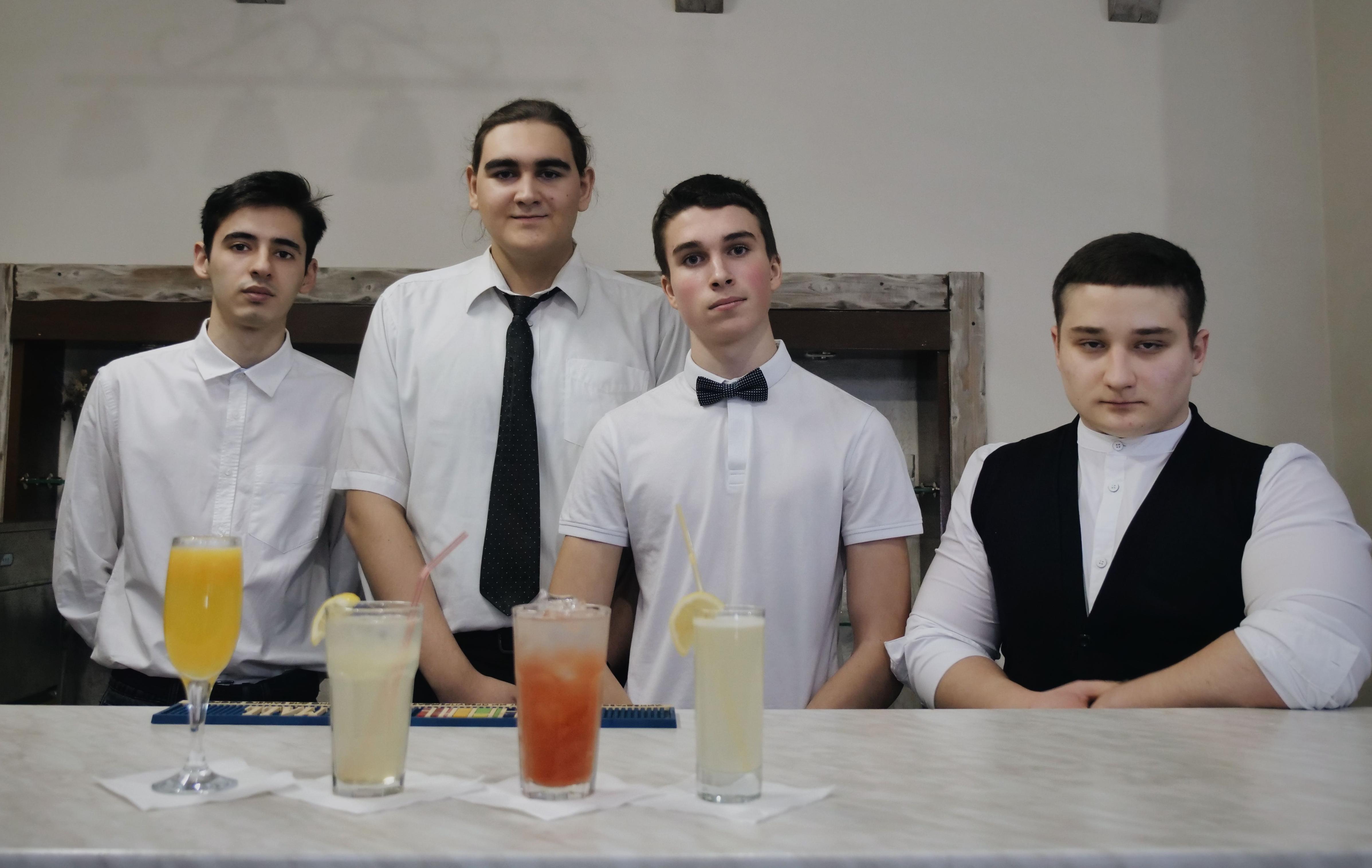 Студенты АГПК стали победителями конкурса барменов 