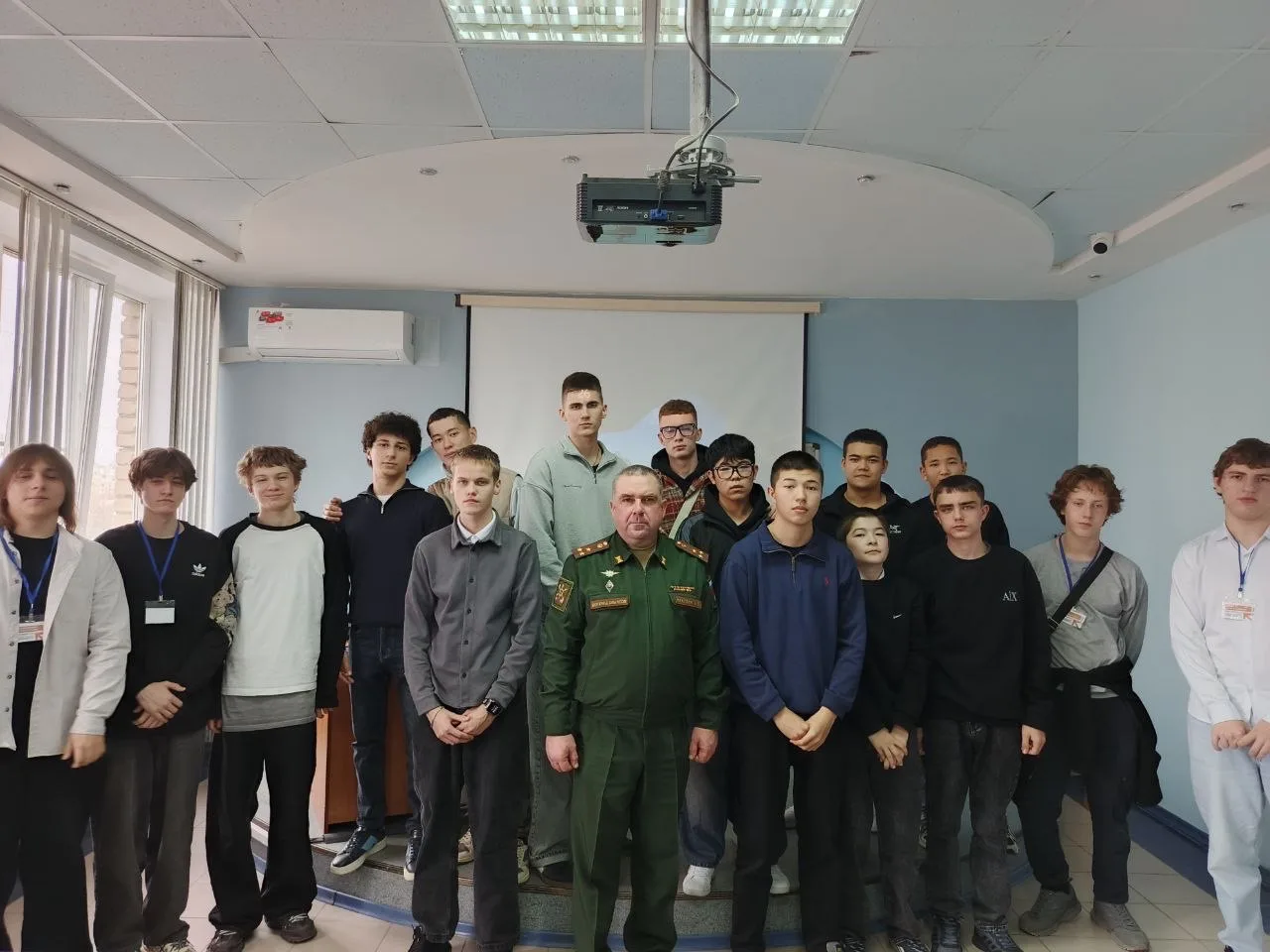 Профориентационная встреча со старшим преподавателем Военной академии РХБ защиты