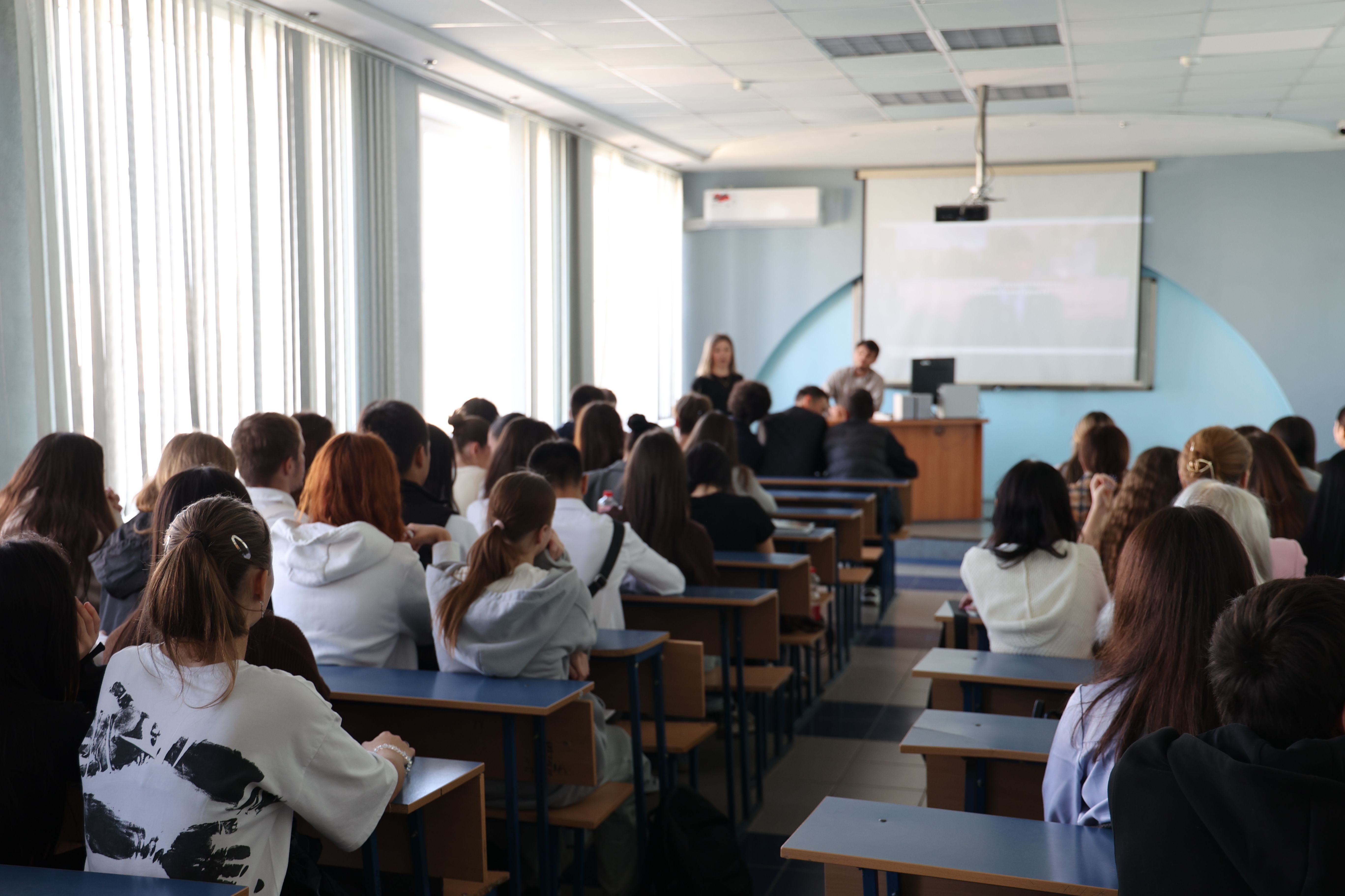 Экстремизм и терроризм в молодёжной среде - встреча со студентами