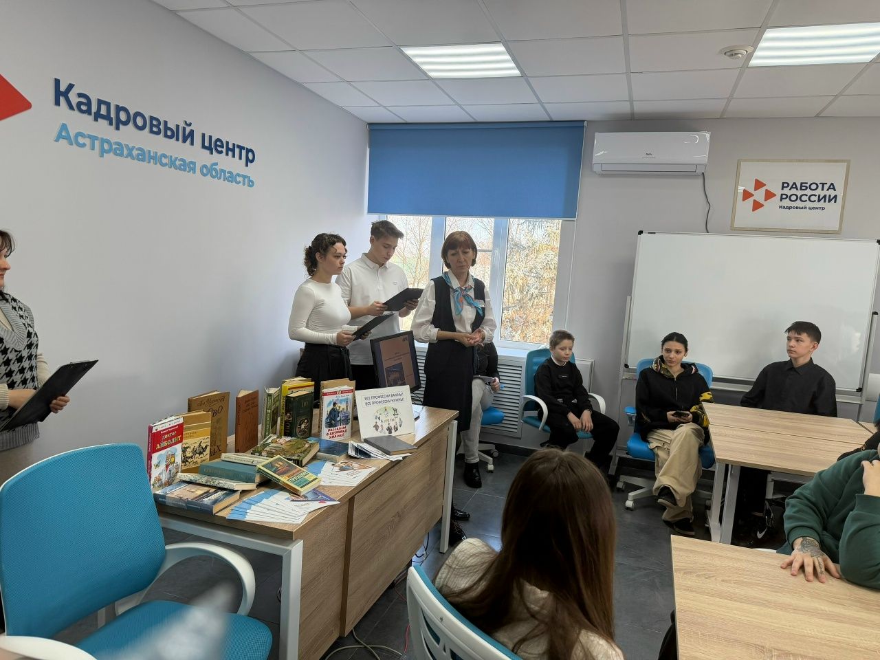 Студенты Лиманского филиала АГПК приняли участие в профориентационном мероприятии для воспитанников центра «Дружба»