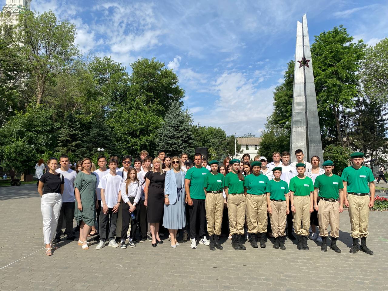 Студенты АГПК приняли участие в мероприятиях, посвящённых 83-й годовщине начала Великой Отечественной войны 