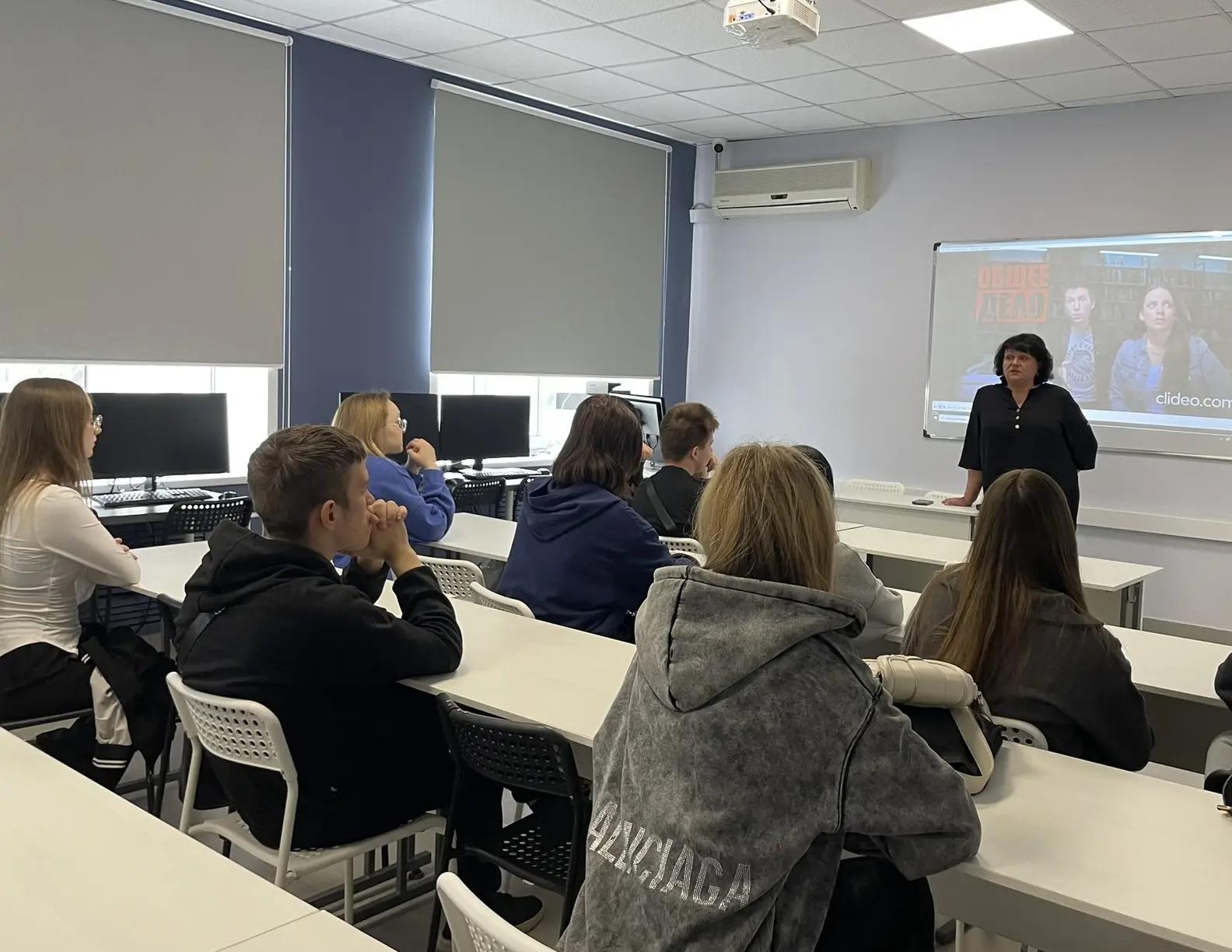 В рамках акции «Чистое поколение 2026» студенты политехнического колледжа встретились с социальным работником ГБУЗ г. Астрахани «ОНД»