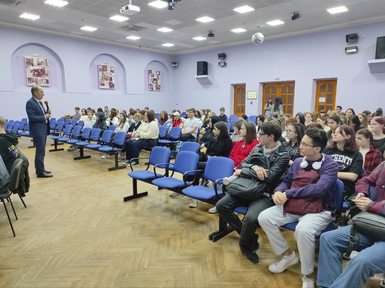 В колледже прошли «Разговоры о важном», посвящённые годовщине воссоединения Крыма с Россией