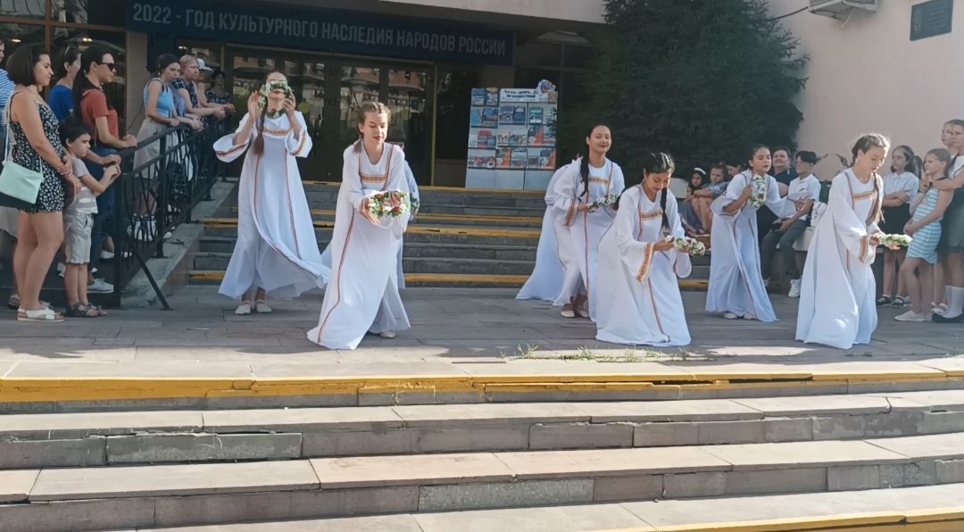 Студенты АГПК приняли участие в мероприятии, посвящённом Году культурного наследия России