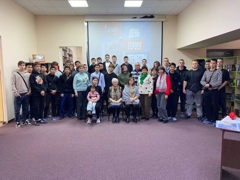 Студенты Лиманского филиала АГПК почтили память героев