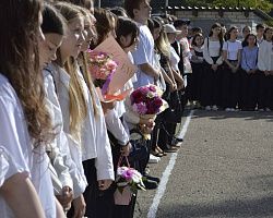 День Знаний в АГПК: на отделениях прошли торжественные линейки