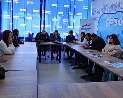 Выпускники познакомились с вакансиями МВД России