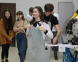 В Астраханском государственном политехническом колледже прошла серия мастер-классов для школьников Астраханской области