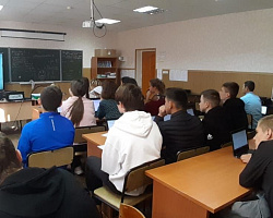 Астраханским школьникам помогут выбрать профессию с помощью современных учебных технологий
