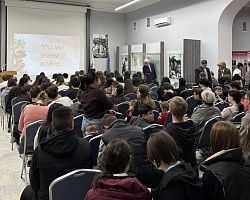 Память, которую храним: студенты СТИД почтили память героев Великой Отечественной войны