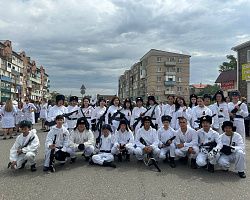 Володарские студенты приняли участие в Параде Победы