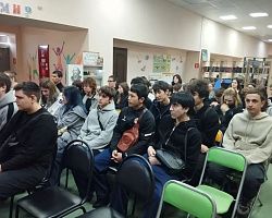 Студенты Лиманского филиала АГПК почтили память погибших земляков