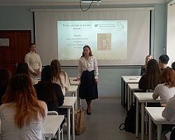 В преддверии Дня Матери студенты АГПК встретились с психологами фонда "Елизаветинский"