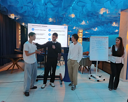 Студенты АГПК прокачали управленческие компетенции на тренинге-игре от общества «Знание»