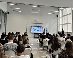 Профилактика безопасности дорожного движения для студентов АГПК