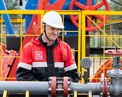 В АГПК завершилась программа повышения квалификации мастеров по компетенции «Добыча нефти и газа»