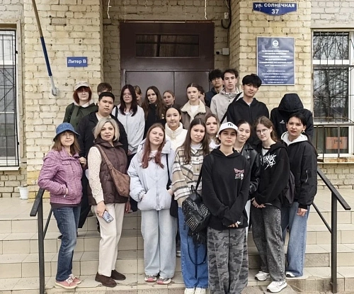 Студенты-экологи на экскурсии в АЦГМ