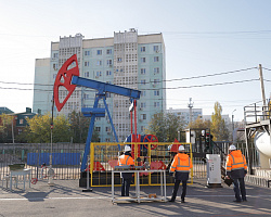 В АГПК завершилась программа повышения квалификации мастеров по компетенции «Добыча нефти и газа» 