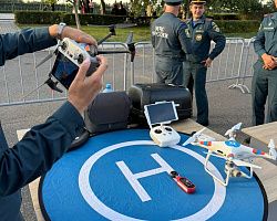 Студенты ИСП-3209к познакомились с техникой МЧС и ГИБДД