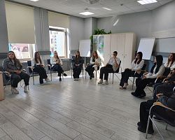 Студенты АГПК познакомились с банковской профессией в центральном офисе Сбербанка