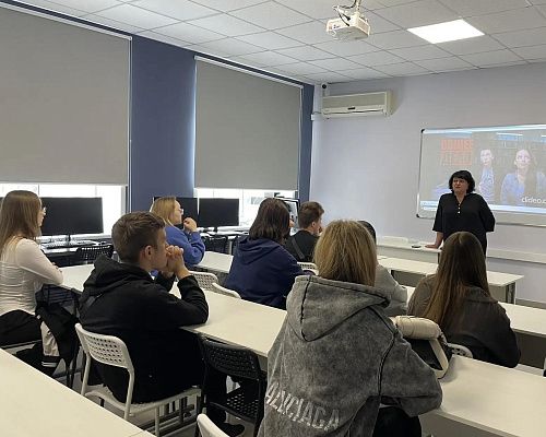 В рамках акции «Чистое поколение 2026» студенты политехнического колледжа встретились с социальным работником ГБУЗ г. Астрахани «ОНД»