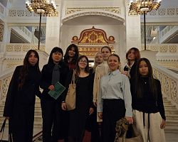 Волонтеры культуры АГПК оказали помощь на "Астраханской палитре"