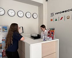 Школьники Астрахани «примерили» профессии: профпробы и экскурсии в рамках «Профессионалитета»