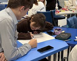 Студенты АГПК присоединились к мероприятиям Всемирного дня борьбы со СПИДом