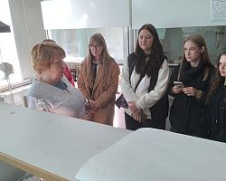 Ветеринарная лаборатория глазами студентов в рамках "Экскурс в профессию"