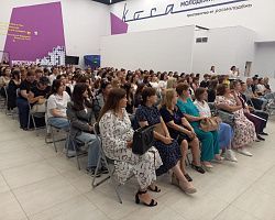 Первокурсники отделения ИТЭиП и их родители встретились на едином родительском собрании в Косе