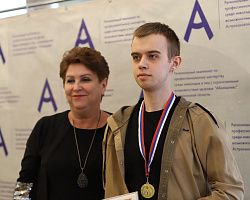 Студент АГПК завоевал «золото» в чемпионате «Абилимпикс»