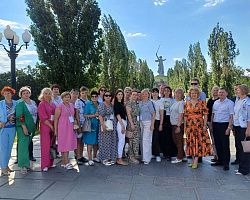 Мастер года Астраханской области - 2024 стала участником церемонии эстафеты флага конкурса