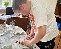 В Лиманском филиале завершилось обучение по программе «Официант 3 разряда»